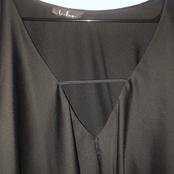 Black blouse - Picture 3 of 4